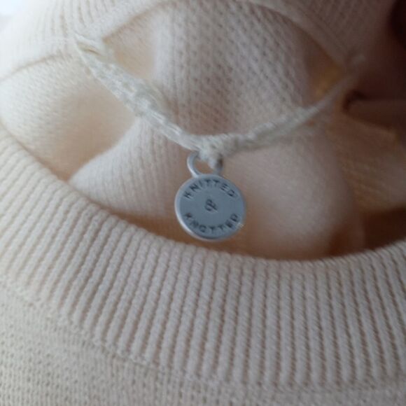 Anthropologie knitted knotted cold shoulder top size small - Picture 9 of 12